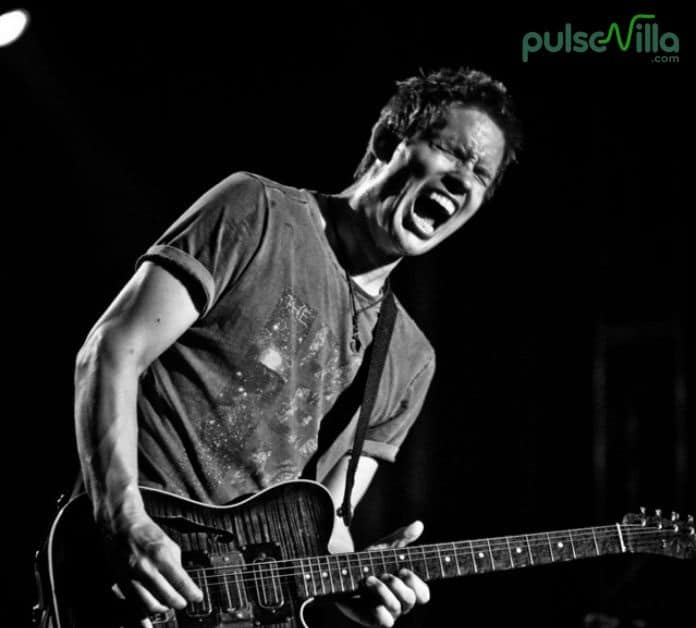 How Jonny Lang Manages and Enjoys His Wealth