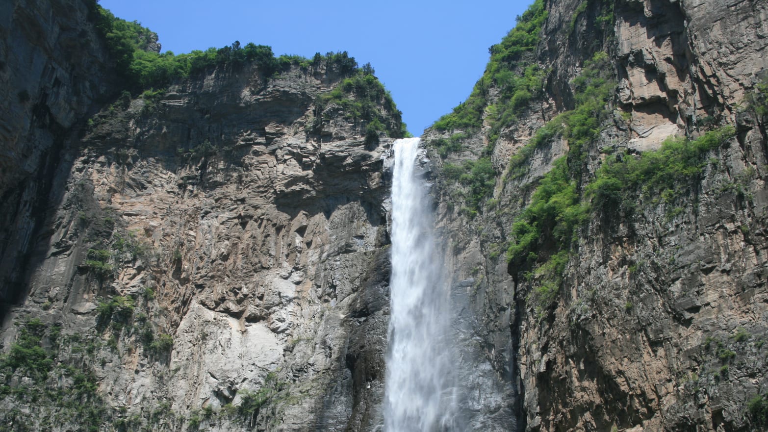 China’s Highest Waterfall  The Cascading Revelation